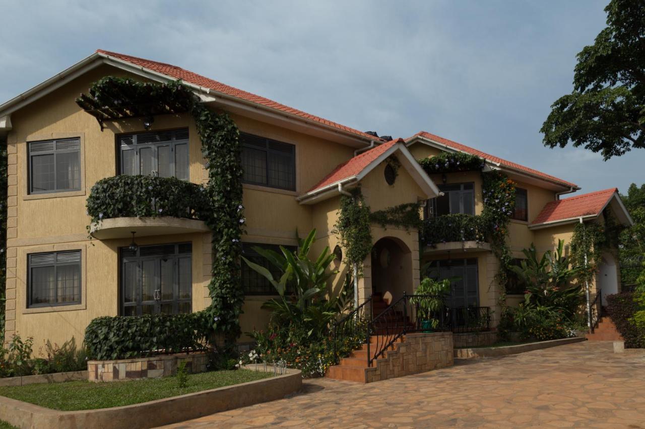 Villa Karibu Serviced Apartments-Kampala Eksteriør billede